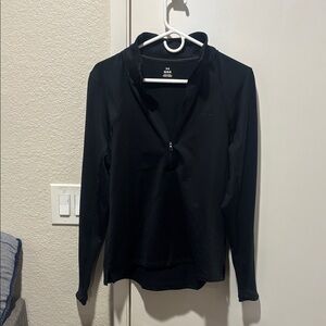 Under Armour Women's Black Long Sleeve Top